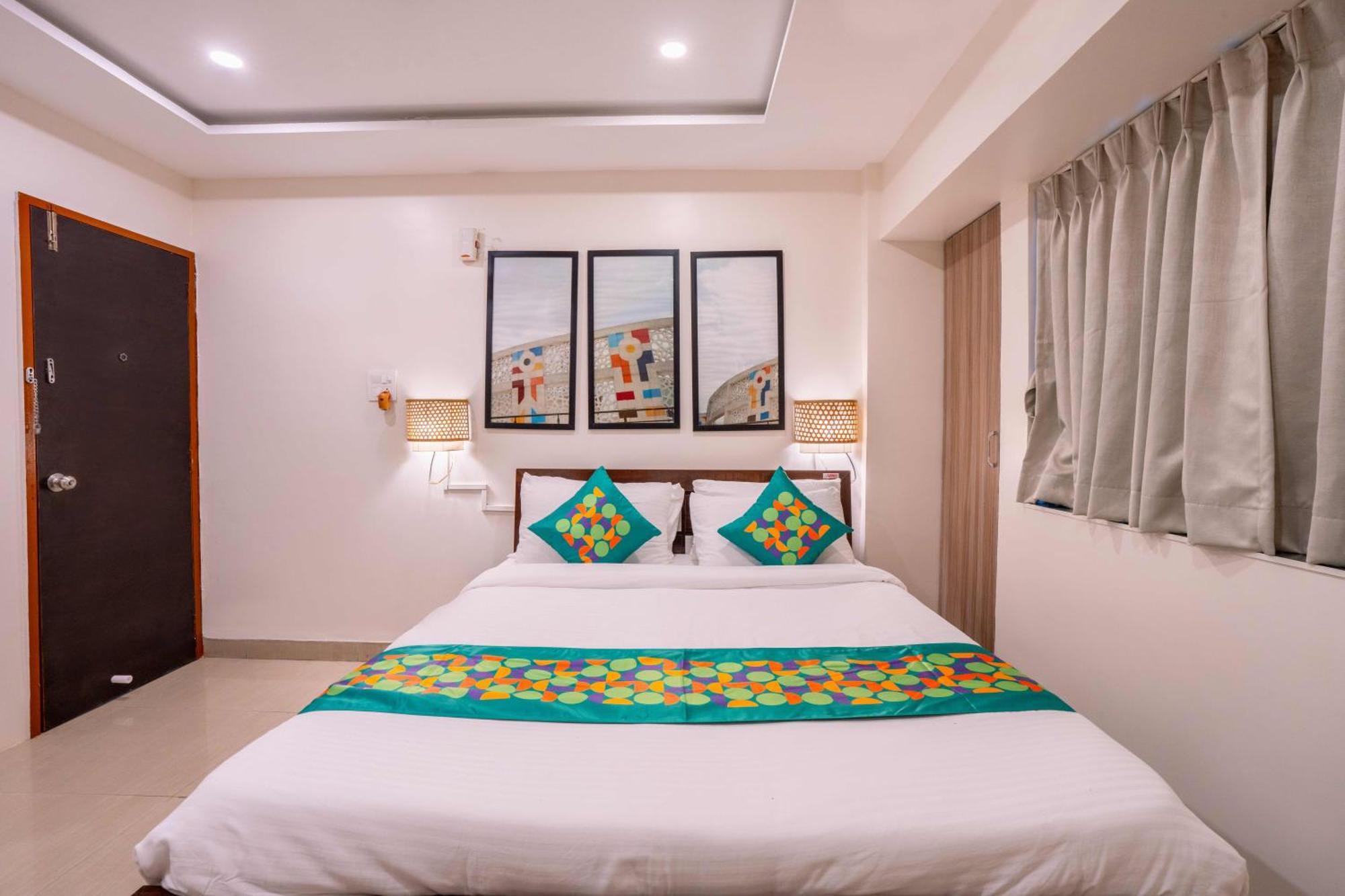 Treebo Royal Comfort Atithi Pune Eksteriør bilde
